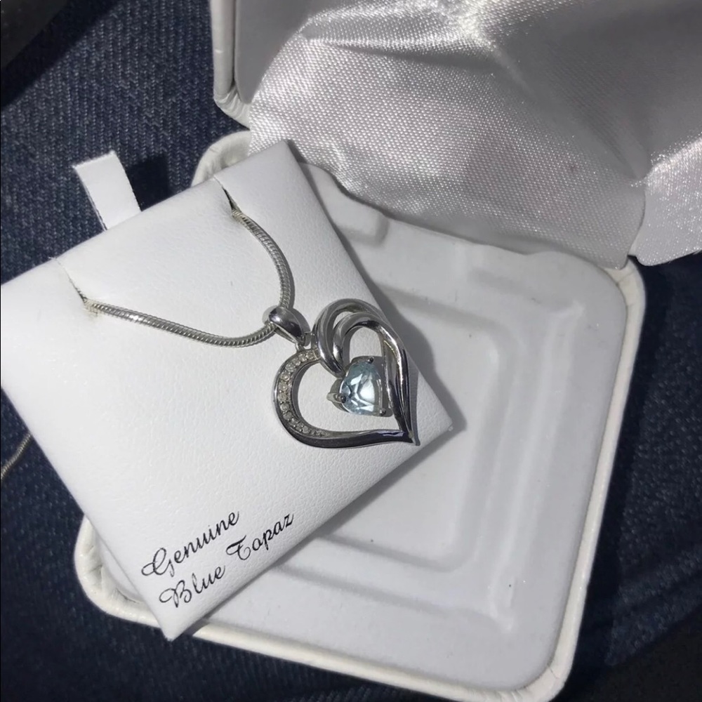 Beautiful blue topaz necklace